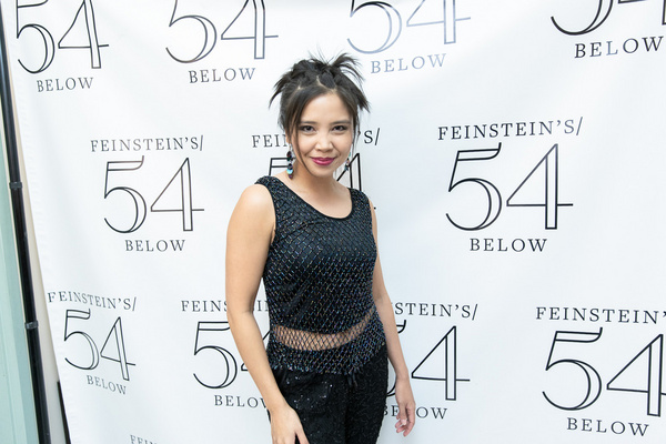 Photo Flash: 54 SINGS HILARY DUFF At Feinstein's/54 Below Image