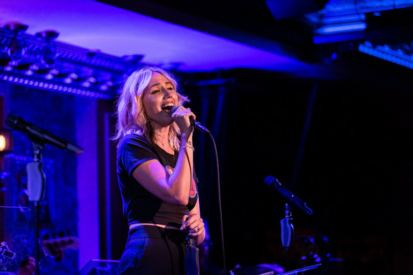Photo Flash: 54 SINGS HILARY DUFF At Feinstein's/54 Below Image