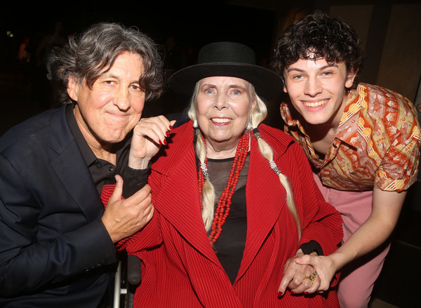 Cameron Crowe, Joni Mitchell and Casey Likes  Photo