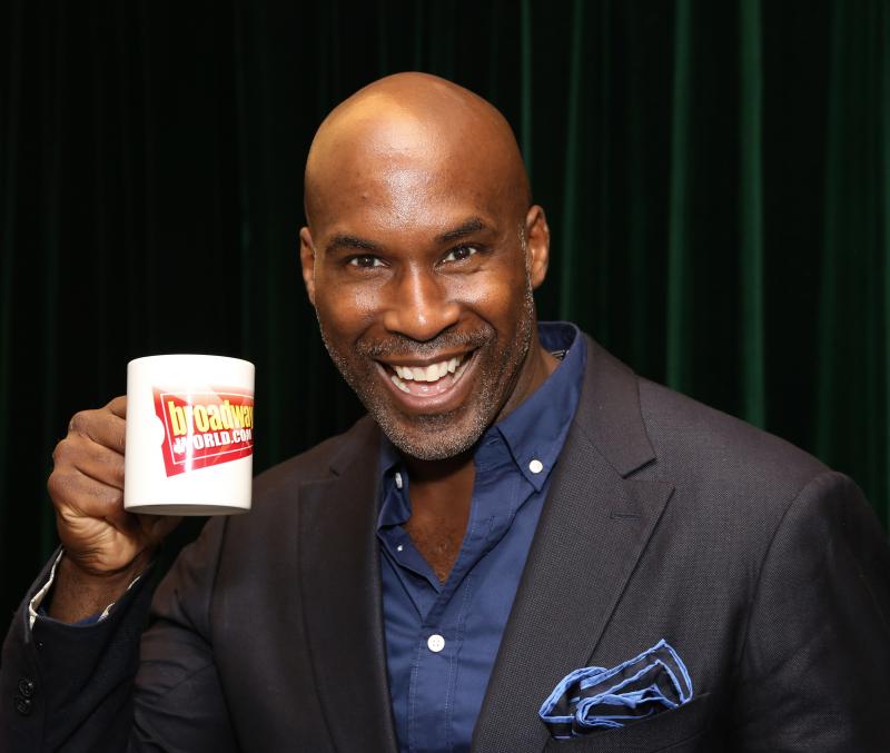 Wake Up With BWW 10/4: AMERICAN UTOPIA Begins Previews, and More! Image