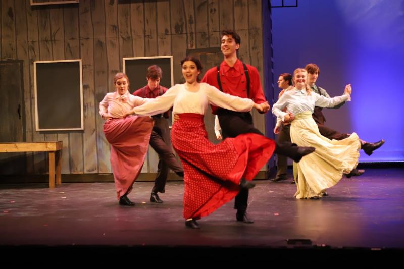 Review: Ammons, Krebs Lead Entertaining SEVEN BRIDES FOR SEVEN BROTHERS at Springhouse 