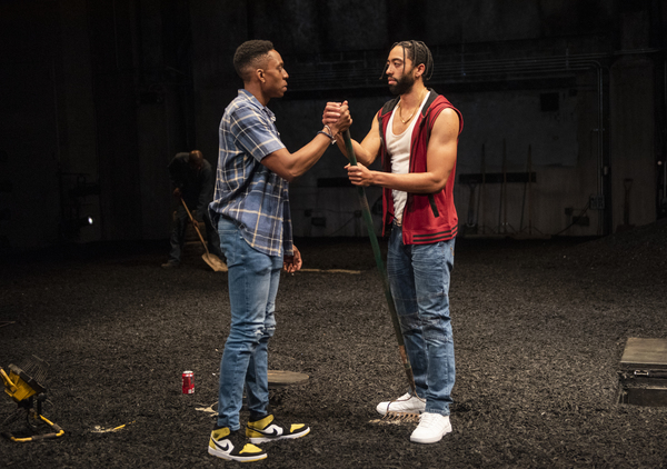 Photo Flash: First Look at Steppenwolf's THE BROTHERS SIZE Image