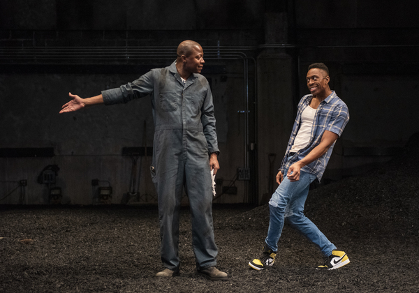 Photo Flash: First Look at Steppenwolf's THE BROTHERS SIZE Image