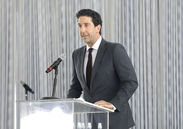 Photo Flash: Angela Bassett, Elizabeth Olsen, David Schwimmer and More Attend The Rape Foundation's Annual Brunch Image