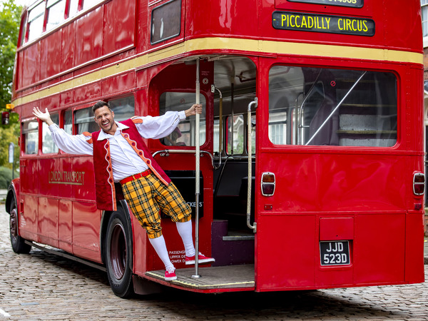 Photo Flash: Wolverhampton's DICK WHITTINGTON Stars Arrive In Town On London Red Bus Image