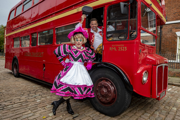 Photo Flash: Wolverhampton's DICK WHITTINGTON Stars Arrive In Town On London Red Bus Image