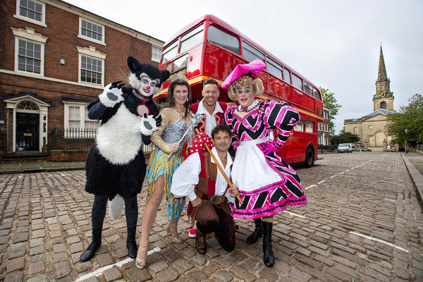 Photo Flash: Wolverhampton's DICK WHITTINGTON Stars Arrive In Town On London Red Bus Image