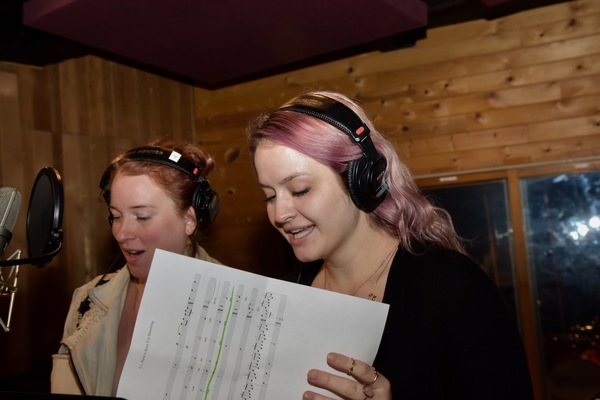 BWW Exclusive: WICKED Cast Gets Ready for the Holidays with Carols for a Cure Image