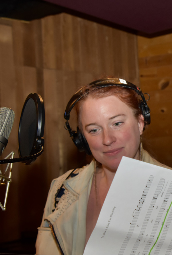 BWW Exclusive: WICKED Cast Gets Ready for the Holidays with Carols for a Cure Image