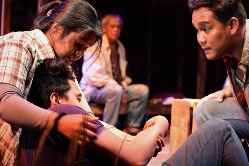 Photo Coverage: Tanghalang Pilipino Adapts OF MICE AND MEN; Show Runs Now Thru 27 Oct. Image