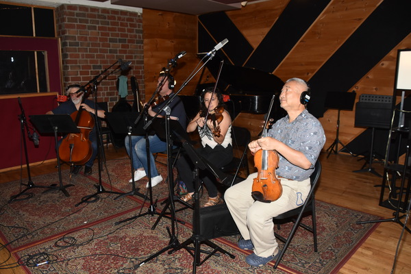 BWW Exclusive: American Federation of Musicians Local 802 Record Carols For A Cure Image