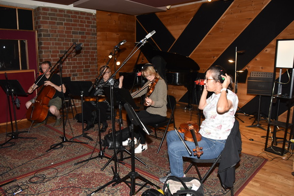 BWW Exclusive: American Federation of Musicians Local 802 Record Carols For A Cure Image