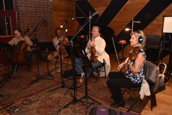 BWW Exclusive: American Federation of Musicians Local 802 Record Carols For A Cure Image
