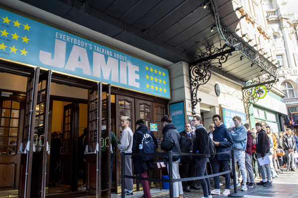 Photo Flash: Over 200 Hopefuls Turn Out For Open Audition For EVERYBODY'S TALKING ABOUT JAMIE Image