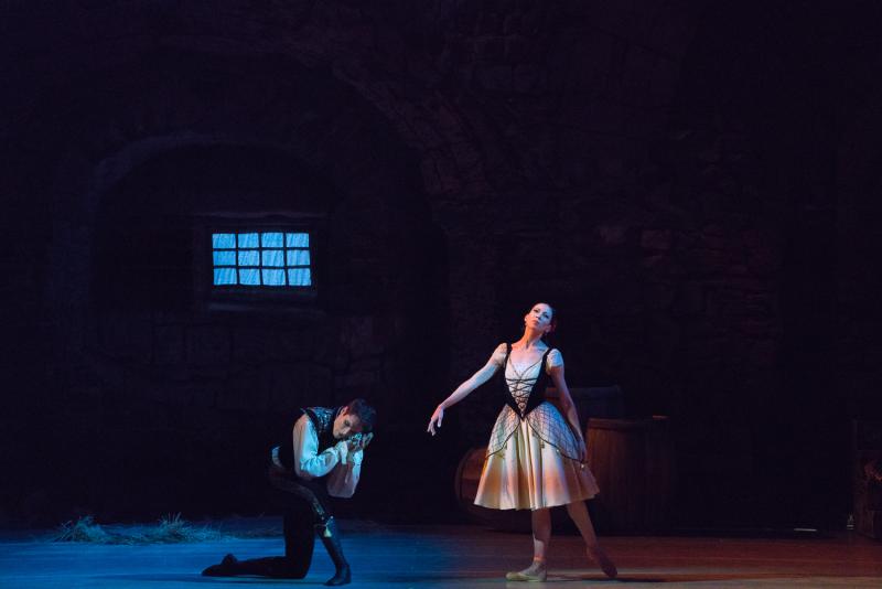 Review: PAQUITA Should Begin at its End Image