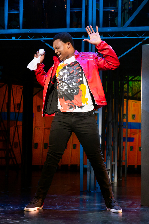 Photo Flash: Get A First Look At FOOTLOOSE At The Kennedy Center Image