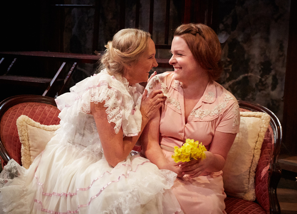 Photo Flash: 4th Wall Theatre Company Presents THE GLASS MENAGERIE Image