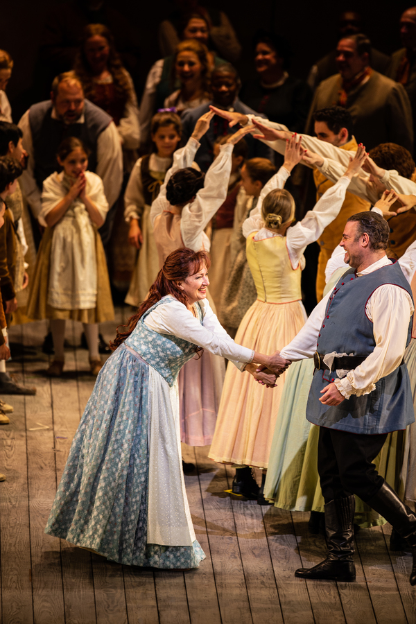 Photo Flash: Lyric Opera of Chicago Presents LUISA MILLER Image