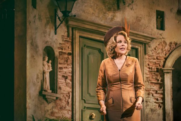 Photo Flash: First Look at Renee Fleming, Dove Cameron, Brian Stokes Mitchell, and More in THE LIGHT IN THE PIAZZA  Image