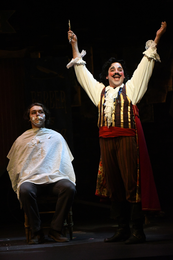 Photo Flash: First Look at Arizona Broadway Theatre's SWEENEY TODD Image