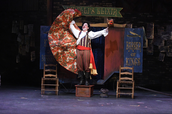 Photo Flash: First Look at Arizona Broadway Theatre's SWEENEY TODD Image