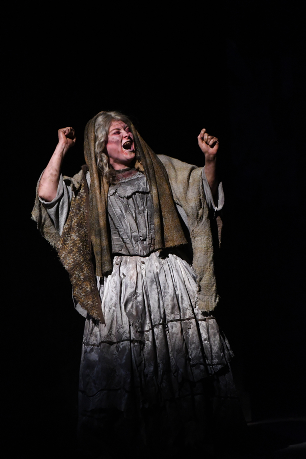 Photo Flash: First Look at Arizona Broadway Theatre's SWEENEY TODD Image