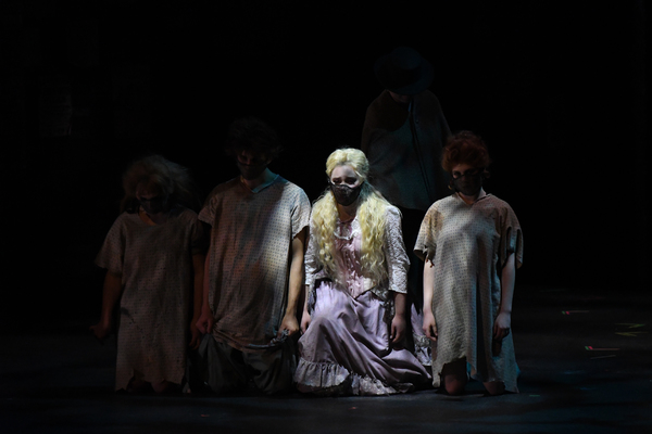 Photo Flash: First Look at Arizona Broadway Theatre's SWEENEY TODD Image