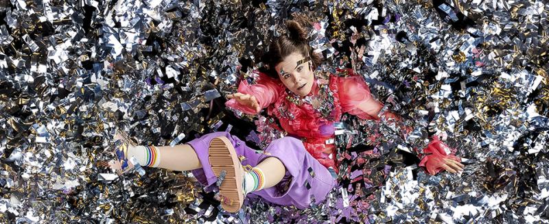 Review: ALICE I VIDUNDERLAND at Nationaltheatret - Wonderfully Crazy Fairytale About Identity Crisis and Longing Image