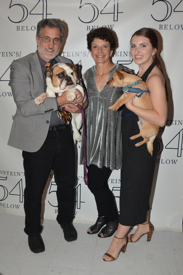 Bill Berloni, Dorothy Berloni and Jenna Berloni with Myrtle Photo