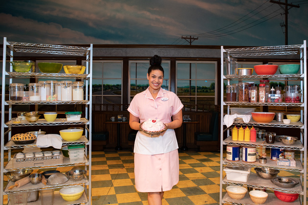 Photo Coverage: WAITRESS Leading Ladies Look Pretty in Pink for Breast Cancer Awareness Month Image