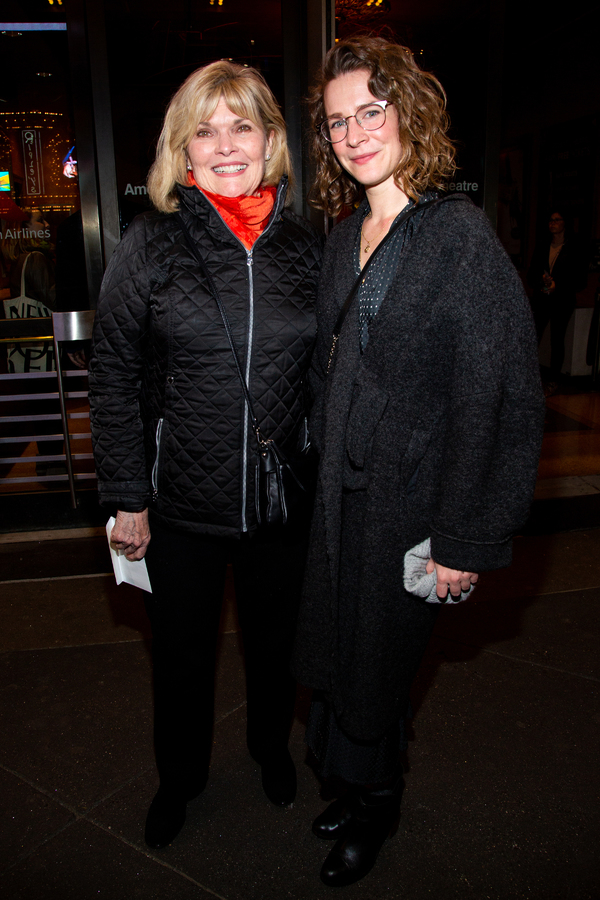 Photo Coverage: On The Opening Night Red Carpet of THE ROSE TATTOO Image