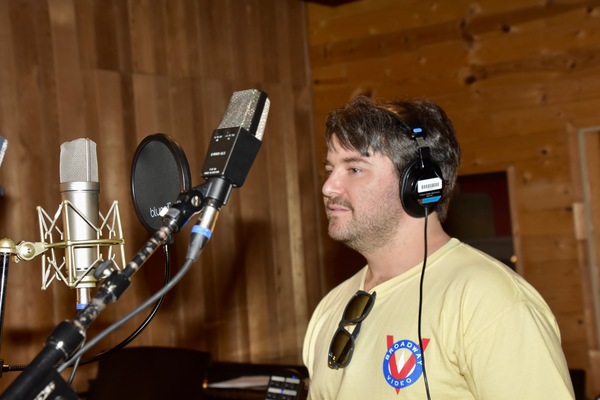 BWW Exclusive: BEETLEJUICE Cast Rings the Beetlebells for 'Carols For A Cure' Image
