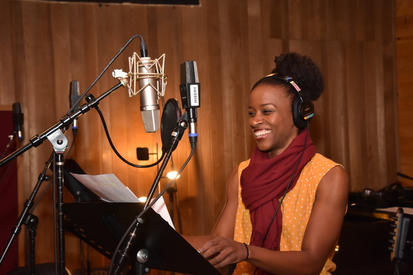 BWW Exclusive: AIN'T TOO PROUD Celebrates the Season by Singing 'Carols For A Cure' Image