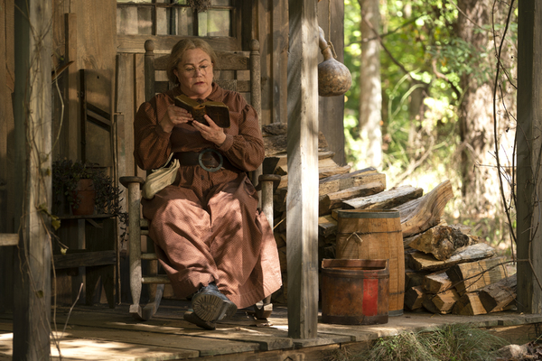 Photo Flash: Get a First Look at Dolly Parton's HEARTSTRINGS Image