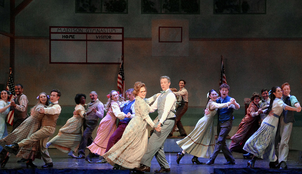 BWW Photo Exclusive: Adam Pascal Stars In THE MUSIC MAN At 5-Star Theatricals Image