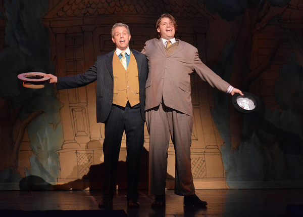 BWW Photo Exclusive: Adam Pascal Stars In THE MUSIC MAN At 5-Star Theatricals Image