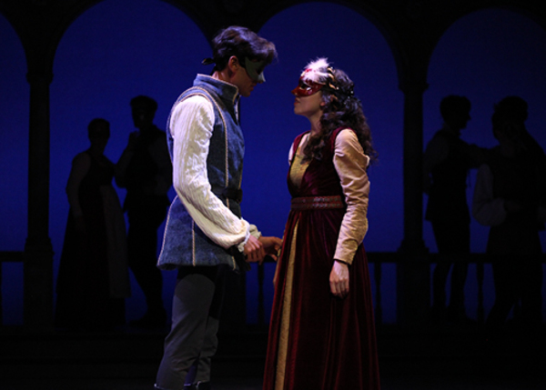 Photo Flash: The Shakespeare Theatre Of New Jersey Presents ROMEO AND JULIET Image