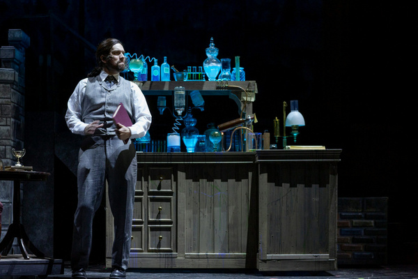 Photo Flash: First Look at JEKYLL & HYDE At The Atlanta Lyric Theatre Image