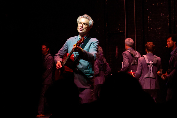 David Byrne and the company of AMERICAN UTOPIA Photo