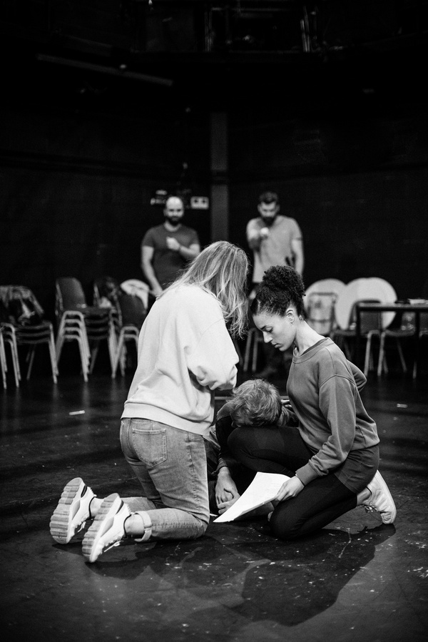 Photo Flash: In Rehearsal With The Shakespeare Project: MACBETH Image