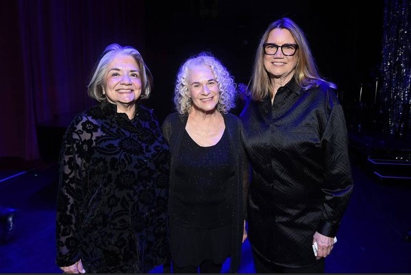 Photo Flash: Eric McCormack, Carole King And More Attend the National Breast Cancer Coalition Fund's 19th Annual LES GIRLS Image