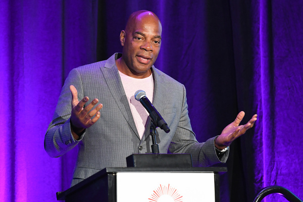 Alonzo Bodden Photo