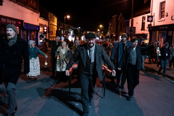 Photo Flash: First Look at MOLD RIOTS Image