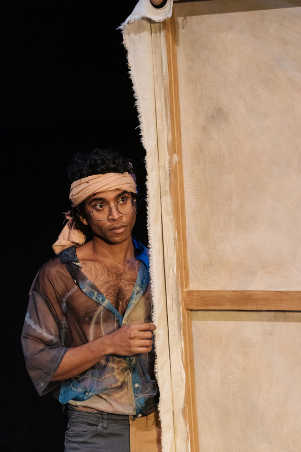 Photo Flash: First Look at BOTTICELLI IN THE FIRE at Hampstead Theatre Image