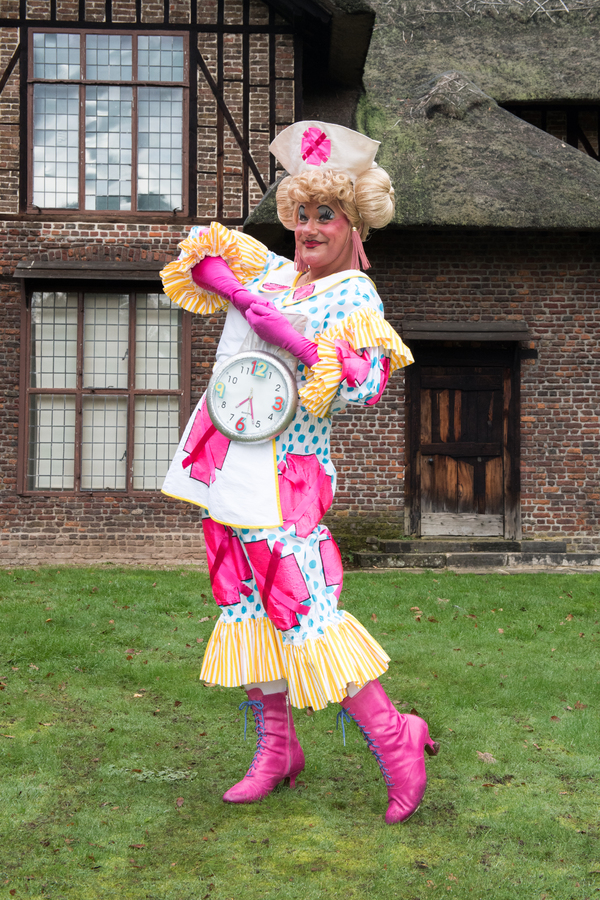 Photo Flash: First Look at Jo Brand in SNOW WHITE at Richmond Theatre 