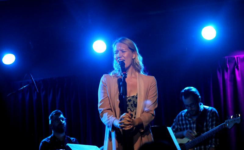 Review: BROADWAY SINGS UNPLUGGED: SARA BAREILLES Wows Audience at The Green Room 42 