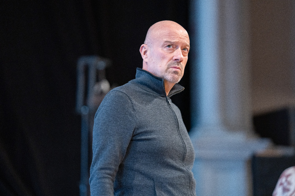 Photo Flash: In Rehearsal For LINDIWE At Steppenwolf Theatre Company Image