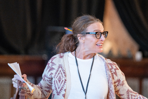 Photo Flash: In Rehearsal For LINDIWE At Steppenwolf Theatre Company Image