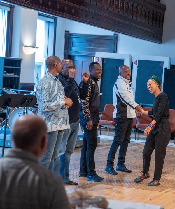 Photo Flash: In Rehearsal For LINDIWE At Steppenwolf Theatre Company Image