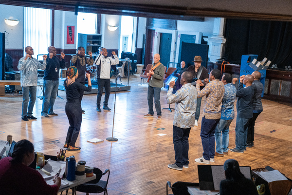 Photo Flash: In Rehearsal For LINDIWE At Steppenwolf Theatre Company Image